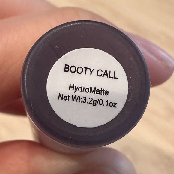 #GIVE THEM LALA Beauty Matte Lipstick (NEW) - Picture 3 of 4